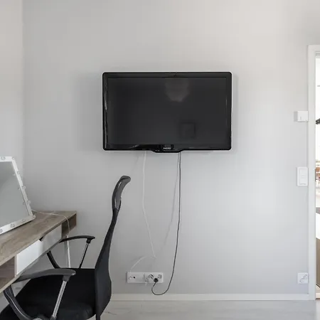Apartman In The Middle Of Silence *